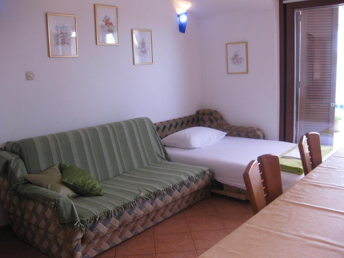 Apartments Nera Тисно Экстерьер фото